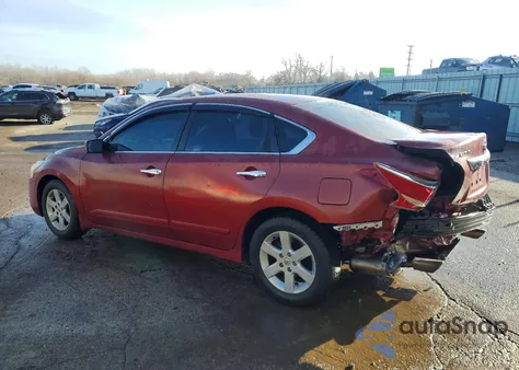 2015 Nissan Altima 2.5 из США, поврежденный, VIN 1N4AL3AP3FC290398